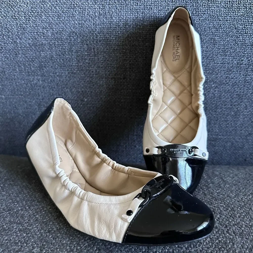 Michael Kors Women's City Ballet Leather/Patent Nude Black Flats‎ Size 6M